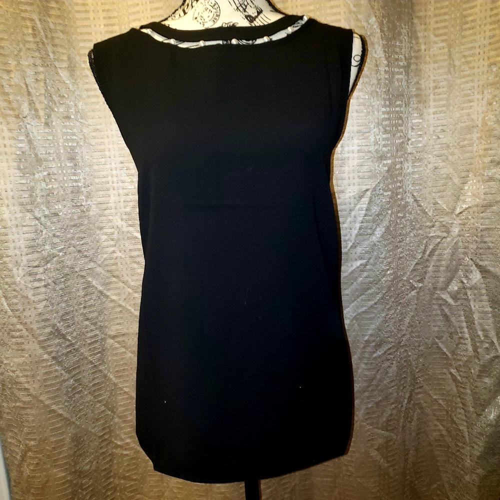 NWOT ANN TAYLOR SLEEVELESS KNIT Blouse